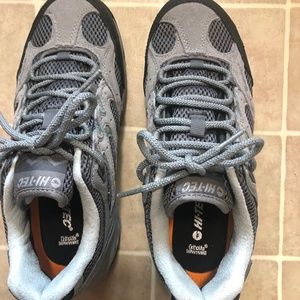 Hi Tec Flame low hiking walking shoes